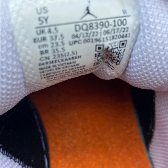 Nike Jordan 1 Mid SE Shoes girls size 5Y Floral Blossom Embroidery DQ8390-100 - Picture 12 of 12